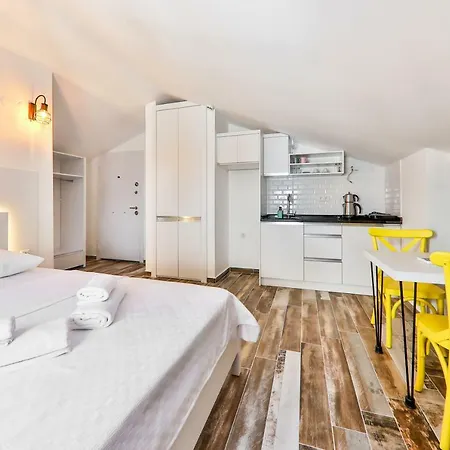 Sanisu Apartment Kaş